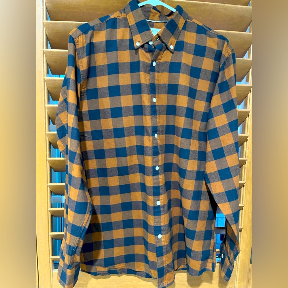 Men’s flannel shirt in color rust+blue. Size 16.5 ( medium)